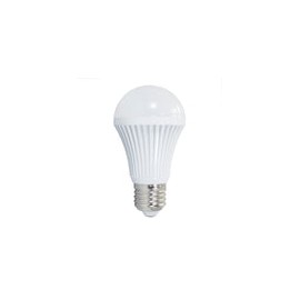 Foco Mlesso led bulbo 9w frío contra agua